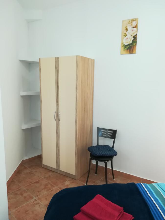 Apartment Mis Floura غييكا المظهر الخارجي الصورة