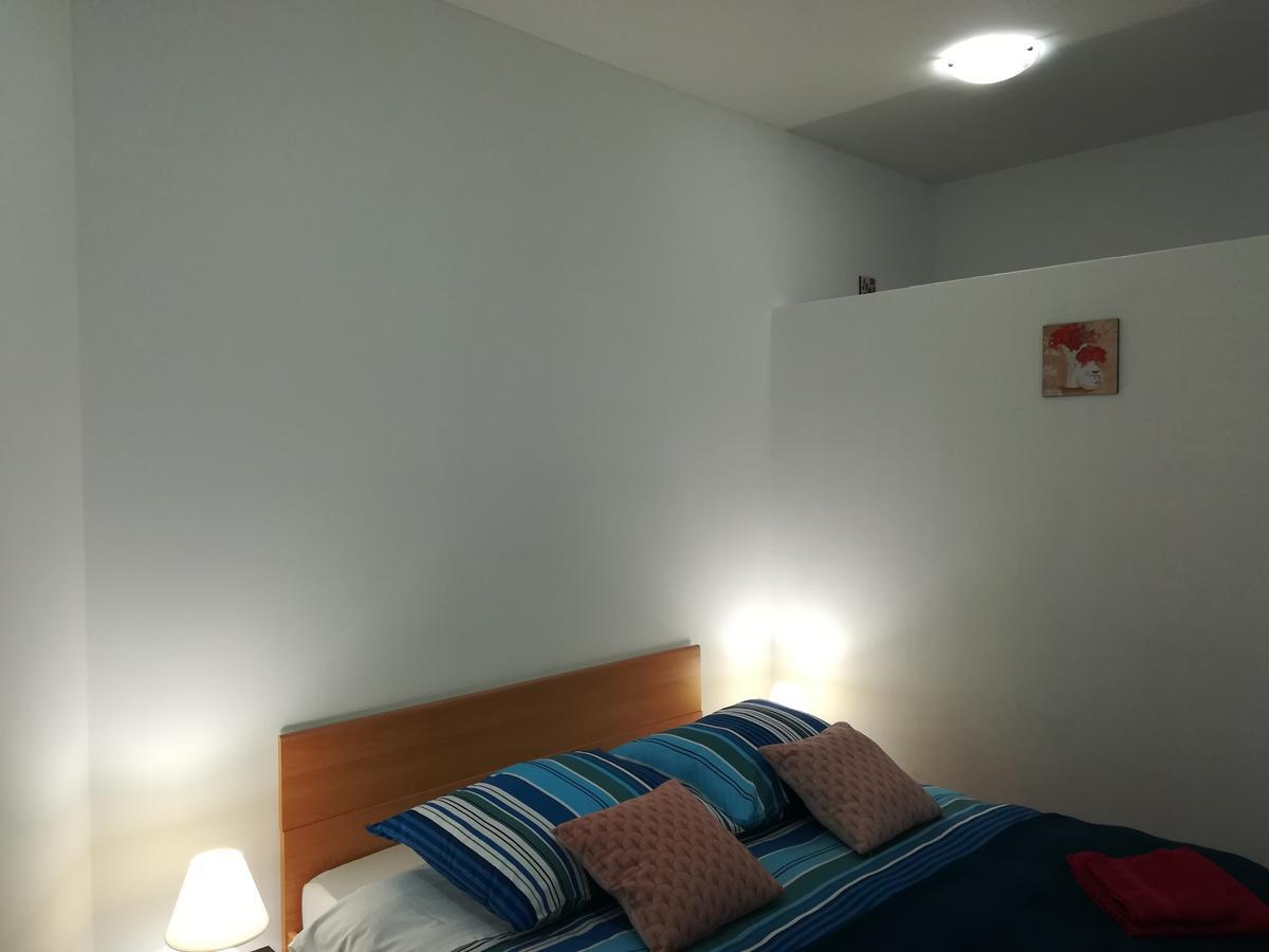 Apartment Mis Floura غييكا المظهر الخارجي الصورة